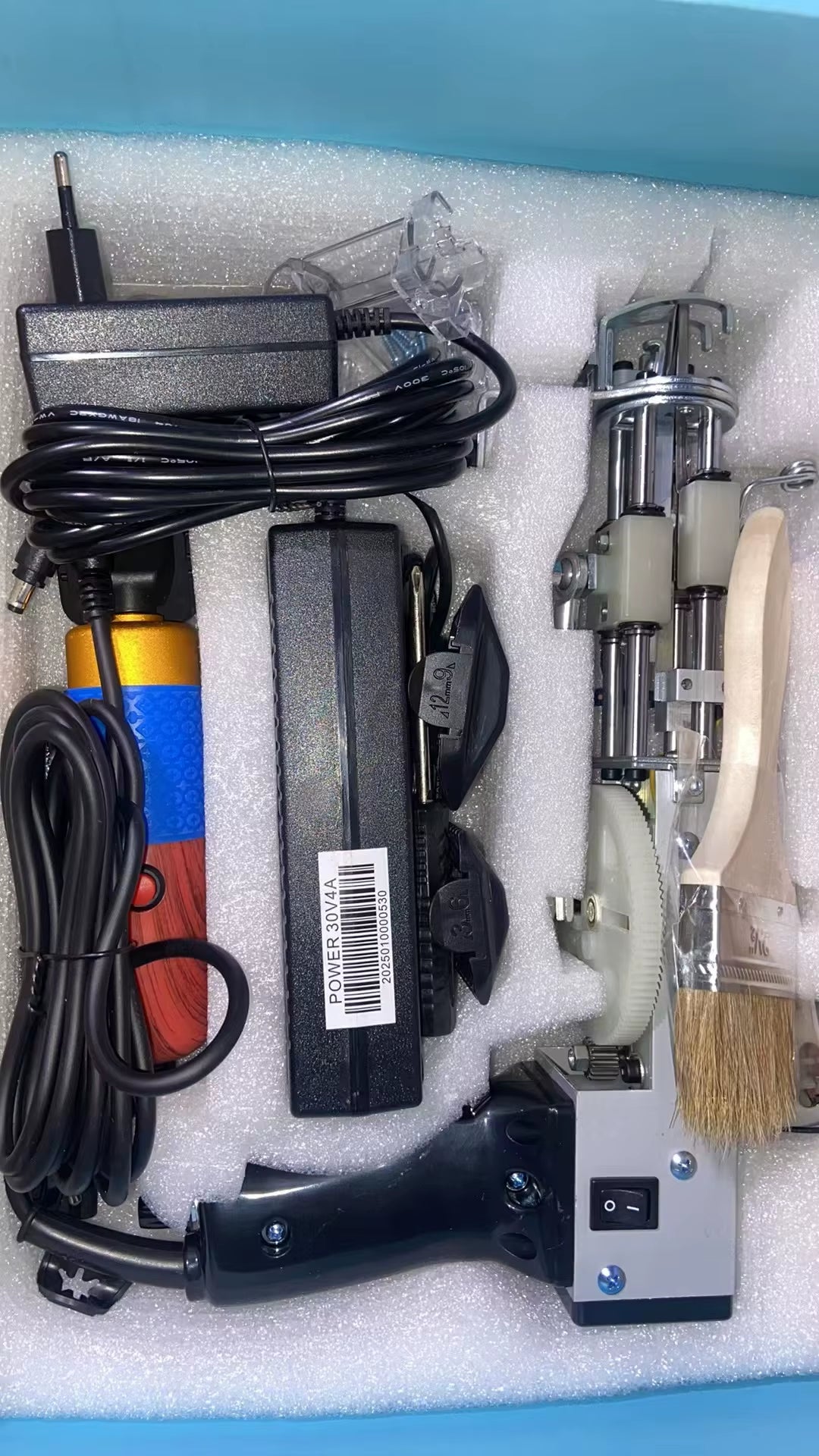 Hot Sale Electric Shuttle Loom Carpet Weaving Tufting Machine Carpet Looming 2-In-1 Kit with Tufting Gun Assembly for Beginners